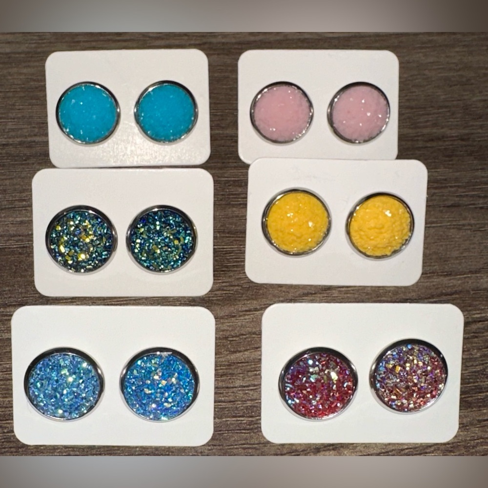 6 Pairs Druzy Stud Earrings 💕